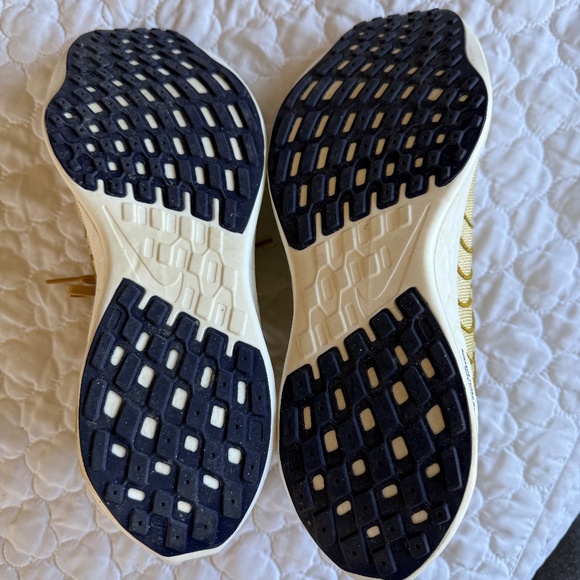 Nike Zoomx Pegasus Turbo Next Nature Runners in Sesame Size 9.5 - Picture 6 of 8